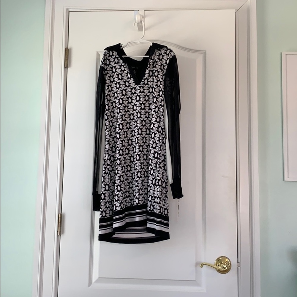 Black ans white dress